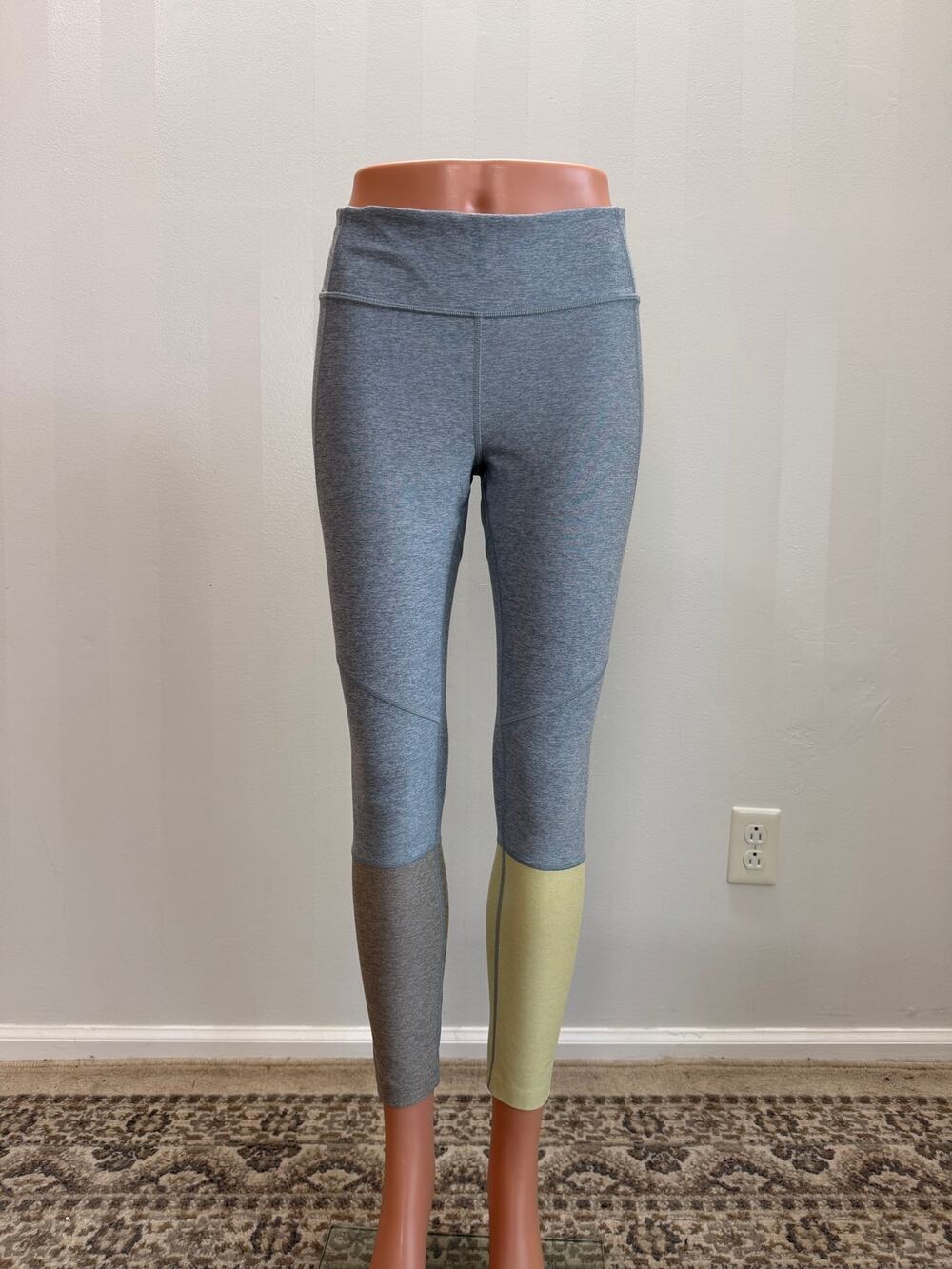 Outdoor Voices Dipped Leggings Gray Yellow Colorblock High Rise Athletic Sz M